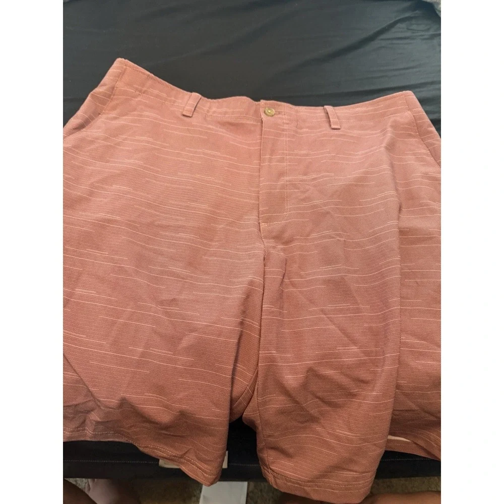 JACK NICKLAUS ROSE COLOR TWILL BERMUDA GOLF SHORTS SIZE 38 - Picture 1 of 4